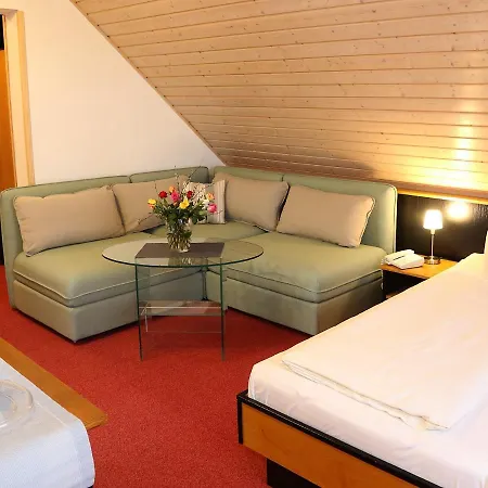 Landhotel & Reiterhof Schumann Hotel 3*